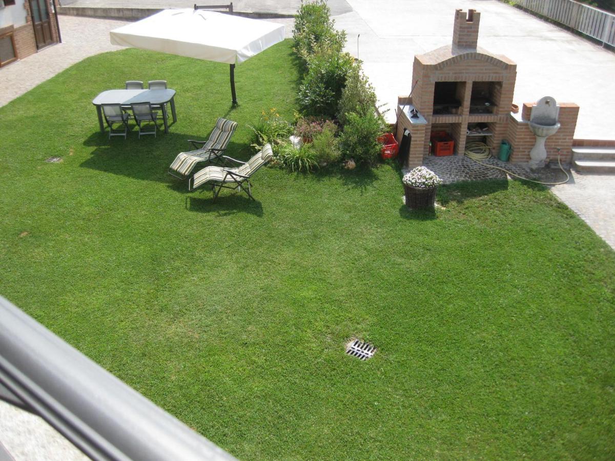 Apartmán Il Pozzo Fiorito Cossombrato Exteriér fotografie